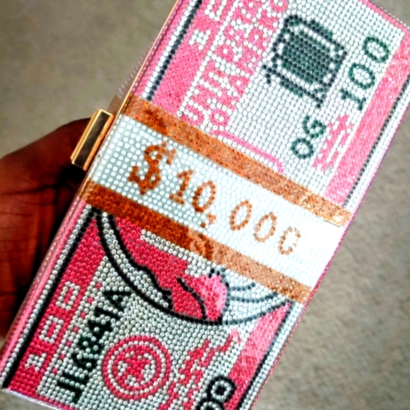 Clutch - Picture 2 of 3